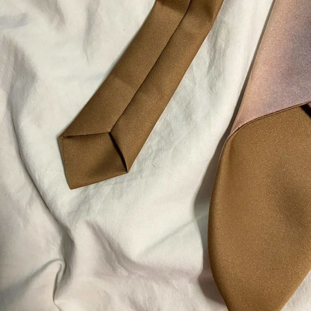 #7366 RALPH MARLIN BROWN STRIPED VINTAGE POLYESTER NECKTIE TIE 2.5X55 IN